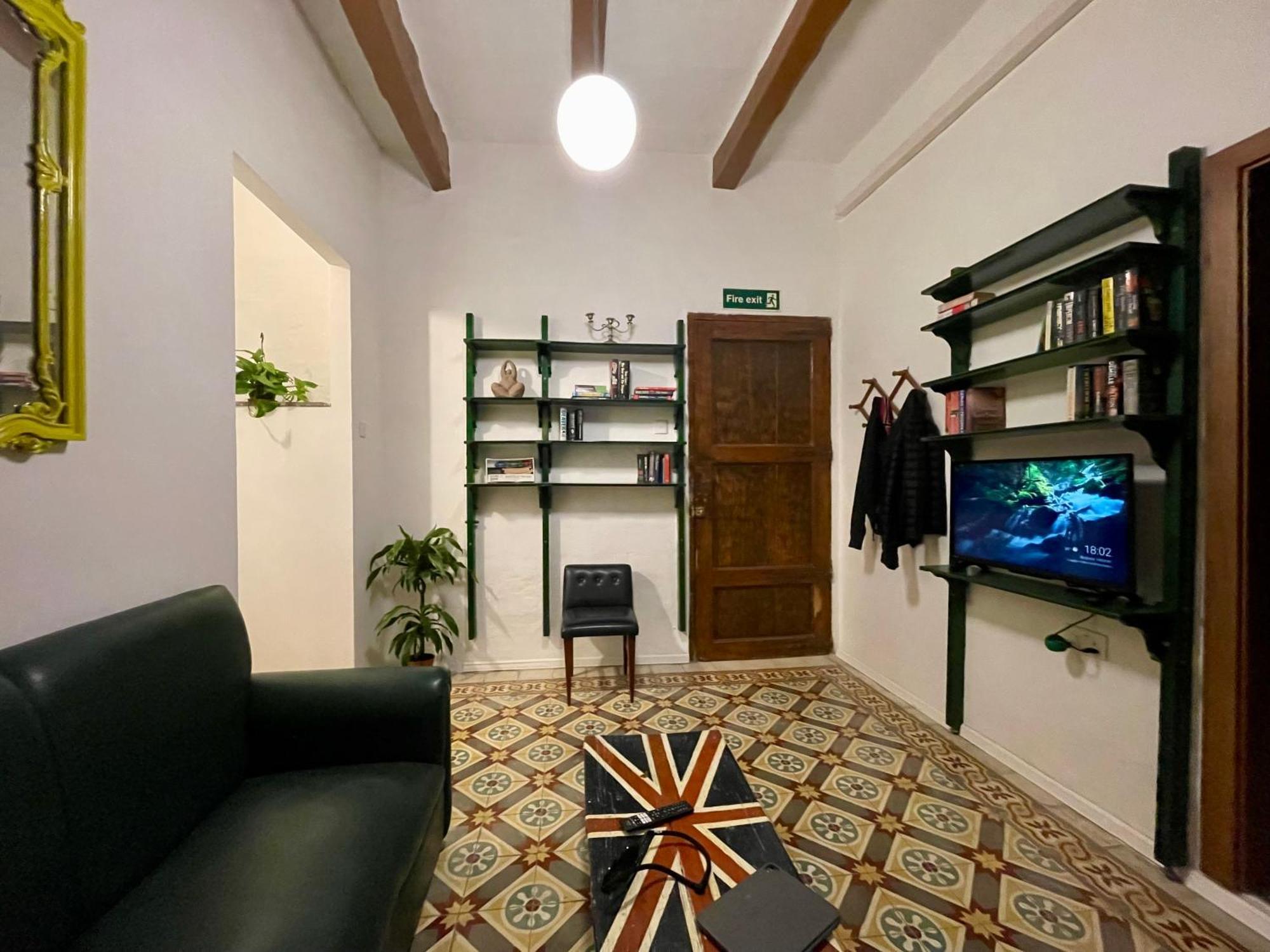 Your Apartment Floriana Esterno foto