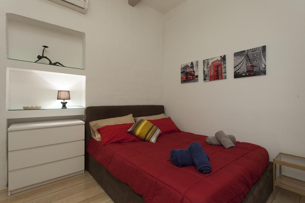Your Apartment Floriana Esterno foto